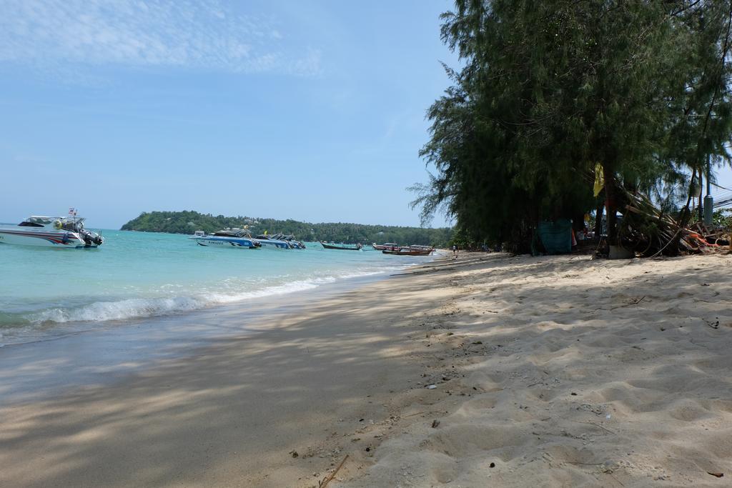 Phuket Seaview Resotel Rawai Exterior photo