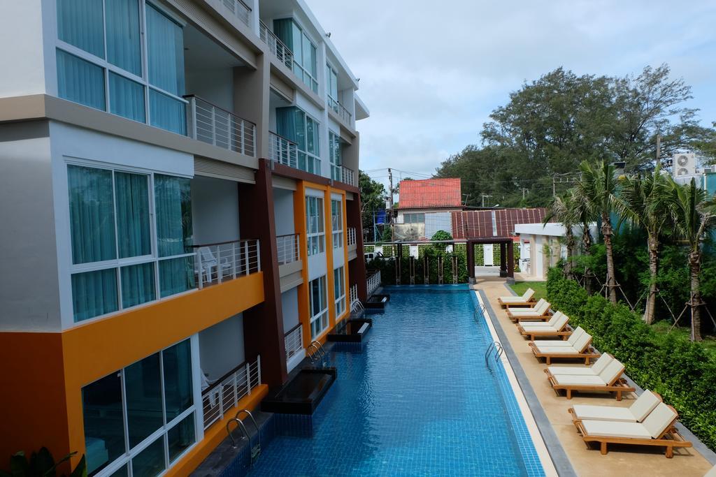 Phuket Seaview Resotel Rawai Exterior photo