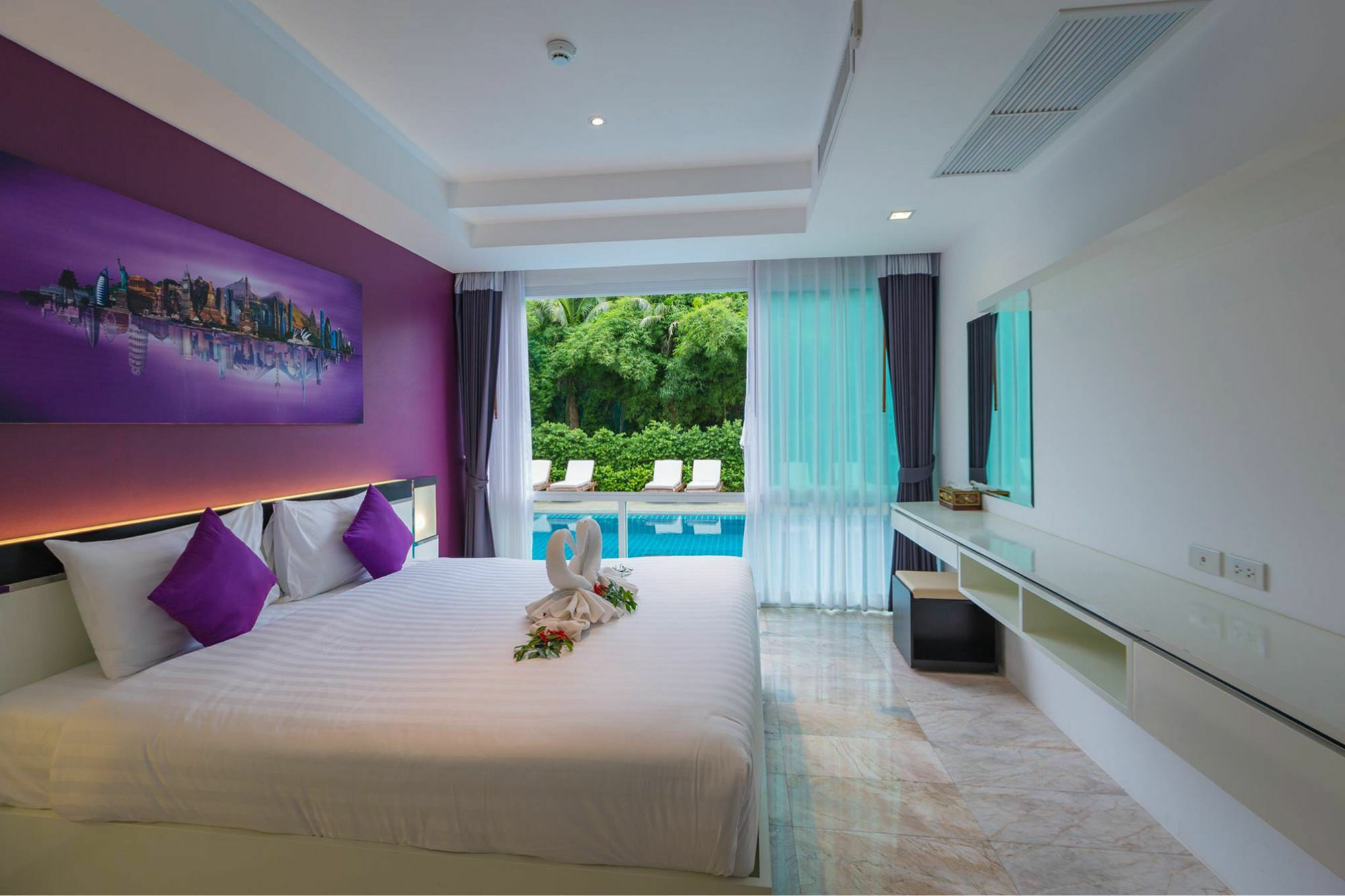 Phuket Seaview Resotel Rawai Exterior photo