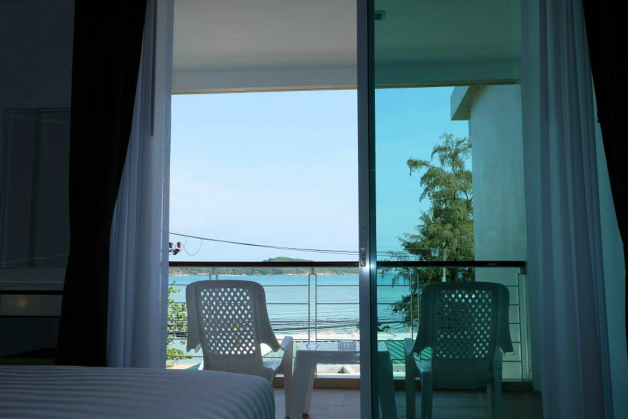 Phuket Seaview Resotel Rawai Exterior photo